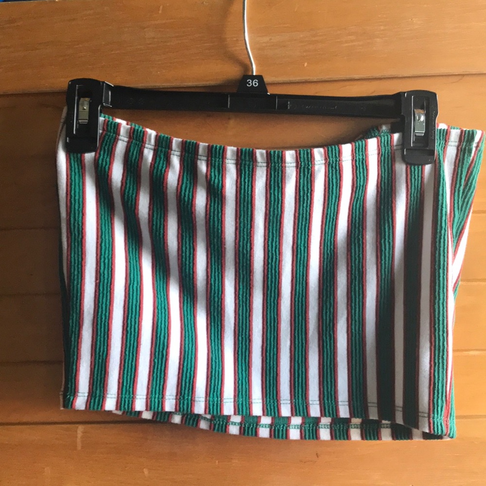 Crop top brand me to we